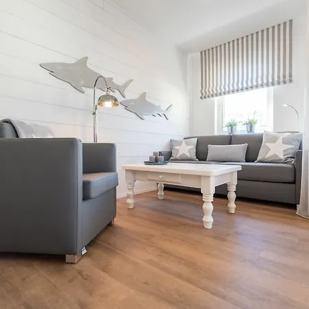 Min Huesung Apartment Binz