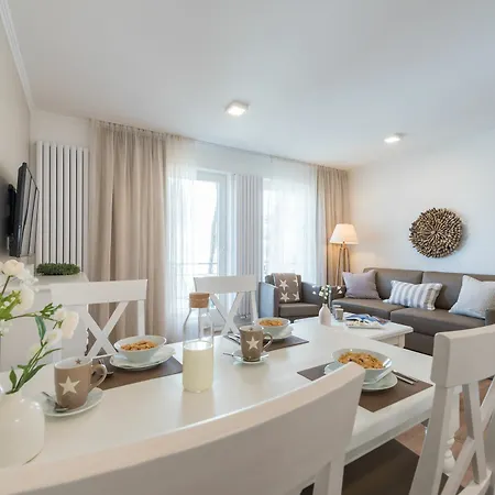 Min Huesung Apartment